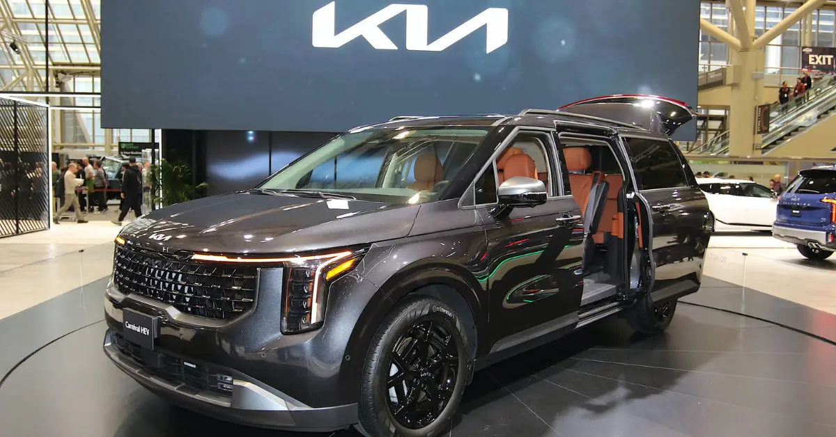 Kia Carnival 2025 – इतनी लग्ज़री और कंफर्ट वाली कार इस प्राइस में? जानकर आप चौंक जाएंगे!